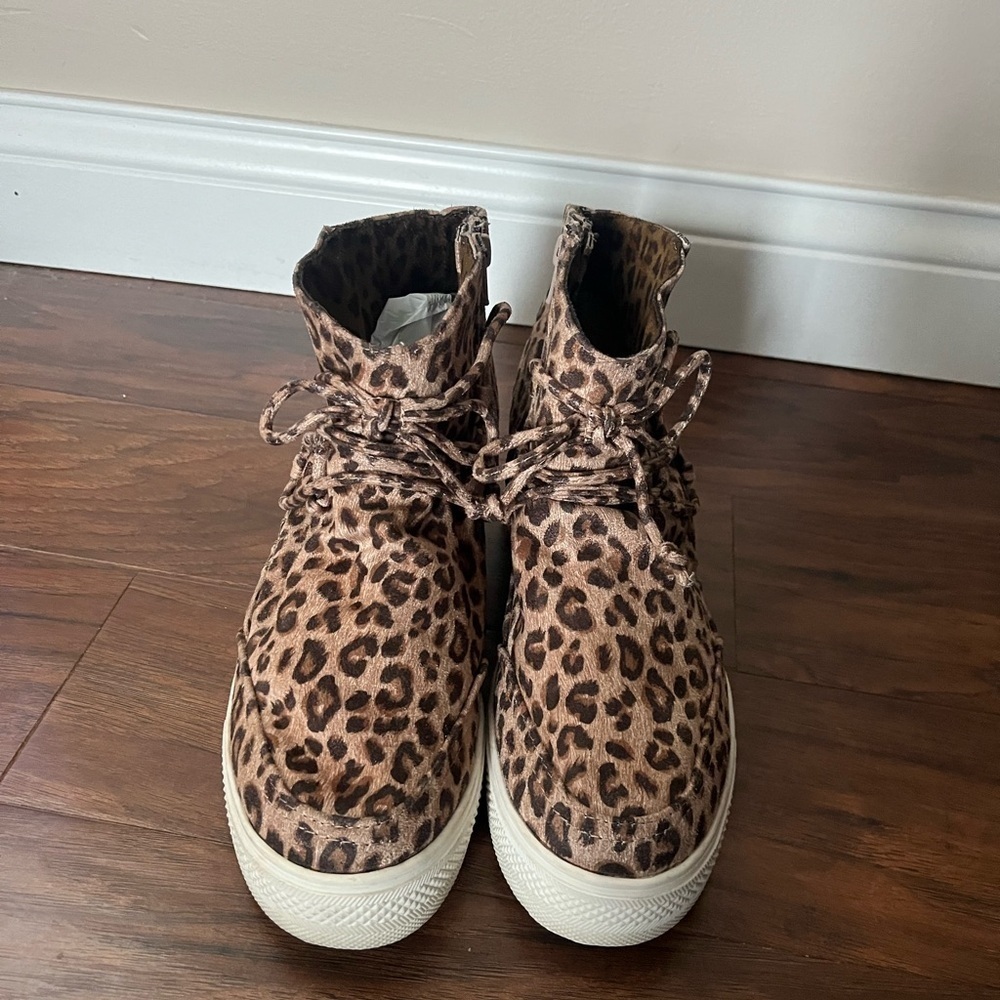 Very G Ursula Wedge Leopard print shoe-Size 9 - Picture 2 of 11